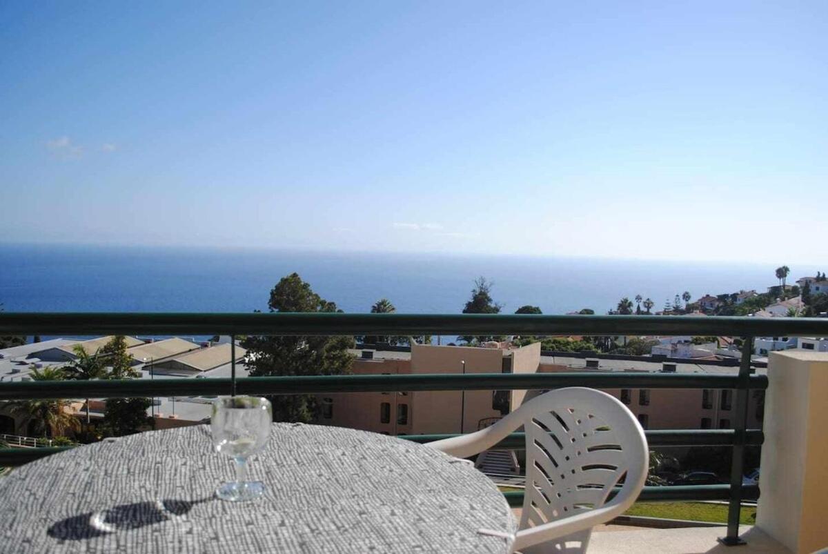 Pia'S Place - Apt With Sea View Канису Экстерьер фото